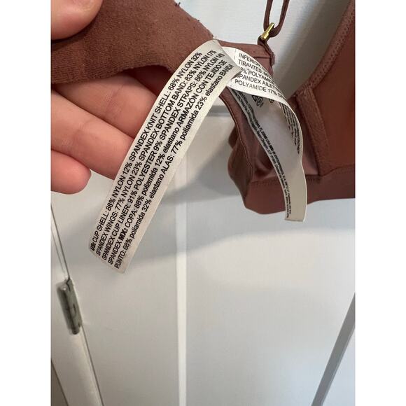 Soma‎ Lightest Lift Wireless Bra 36B Taupe Unlined Convertible Strap Lace Detail - Picture 9 of 9